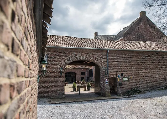 Schinvelder Hoeve فندق